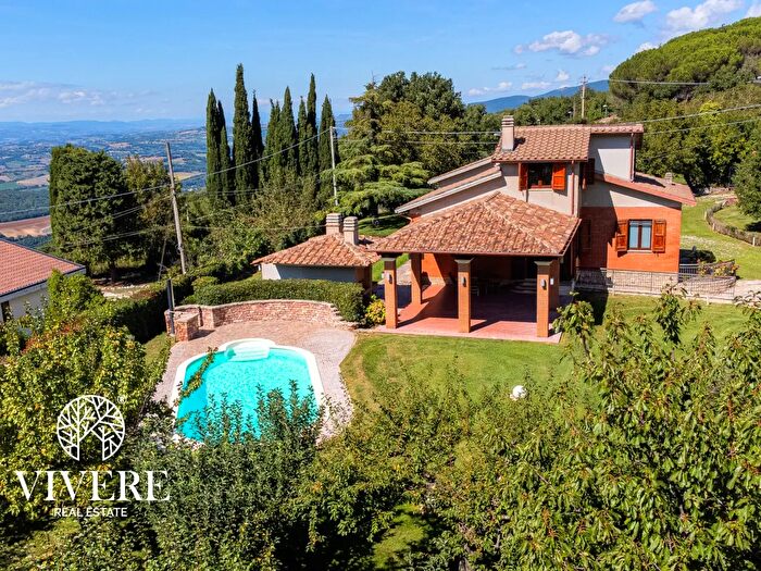 Casa quadrilocale in vendita in Frazione Casteldelmonte, Acquasparta