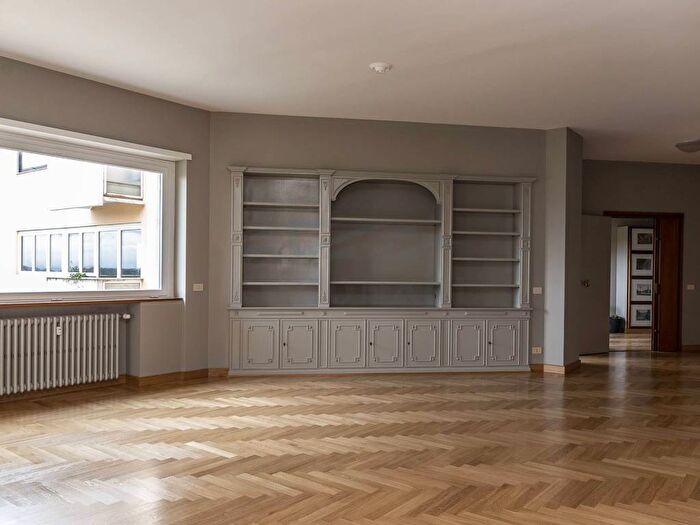 Appartamento quadrilocale in affitto in Piazza Stefano Jacini, Vigna Clara Vigna Stelluti, Roma