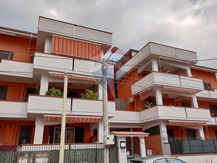 Appartamento con 5 locali in vendita in Via Gabriele dAnnunzio, Priolo Gargallo