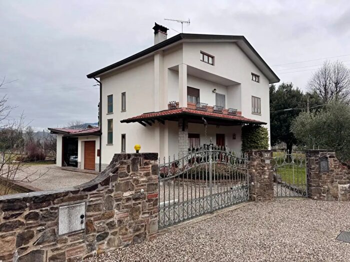 Casa con 8 locali in vendita in Località Poianis, Prepotto