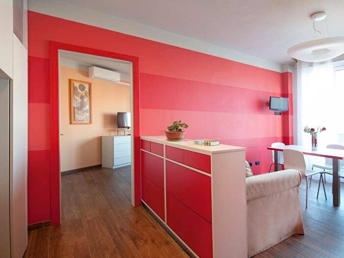 Appartamento bilocale in affitto in Pza Santissima Trinità, Arena, Milano