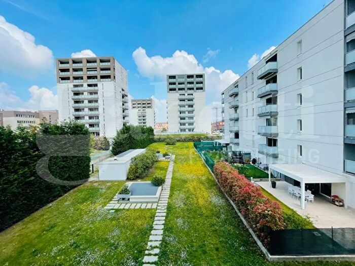 Appartamento trilocale in vendita in Via di Saliceto, Bologna