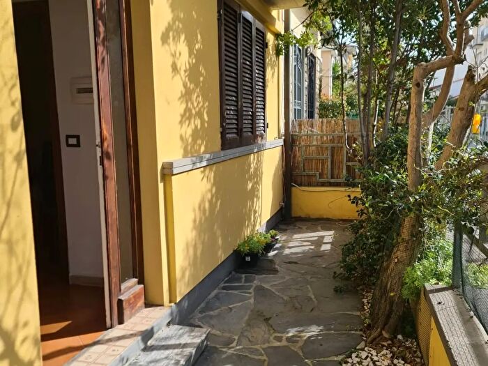 Casa con 10 locali in vendita in Via Lepanto, Viareggio