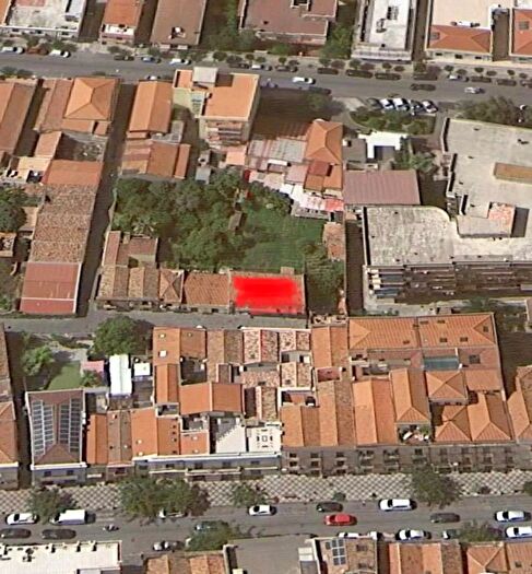 Casa con 8 locali in vendita in Via Raffaele Colosi, Milazzo