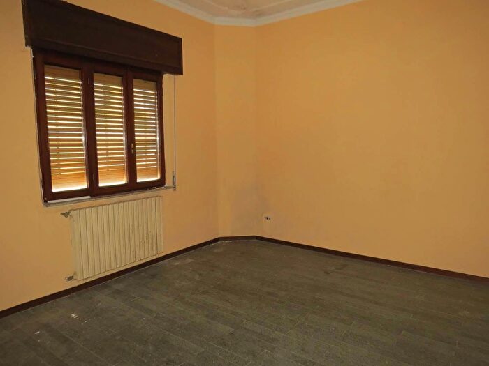 Casa trilocale in vendita in Via IV Novembre, Piacenza