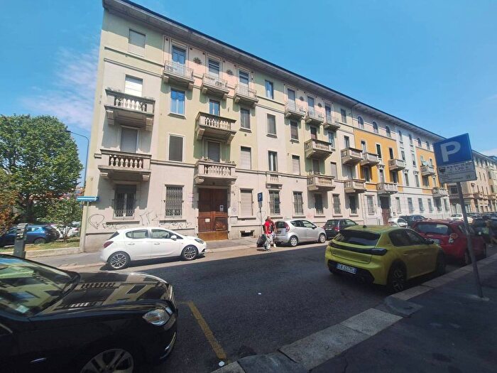 Appartamento trilocale in affitto in Via Giulio Carcano, Pezzotti Meda, Milano