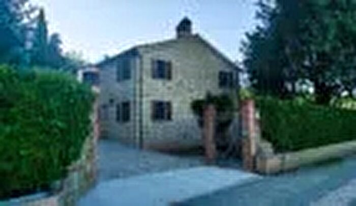 Casa con 8 locali in vendita in Casale da Sogno Cingoli Cingoli, Cingoli