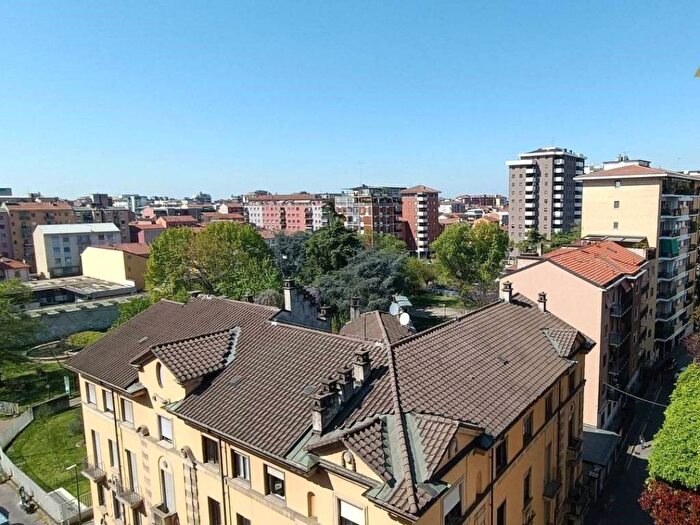 Appartamento quadrilocale in affitto in Via Fratelli Bandiera, Rondò Torretta, Sesto San Giovanni