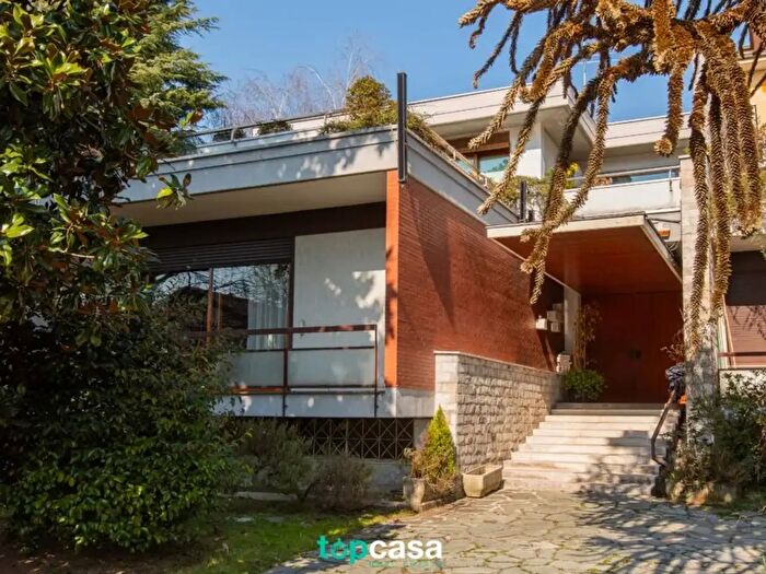 Casa trilocale in vendita in Via Bellaria Busto Arsizio Varese Lombardia Italia, Busto Arsizio