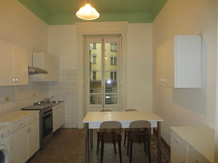 Appartamento quadrilocale in affitto in Viale Gran Sasso, Città Studi, Milano