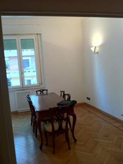 Appartamento trilocale in vendita in Via Antonelli, Roma