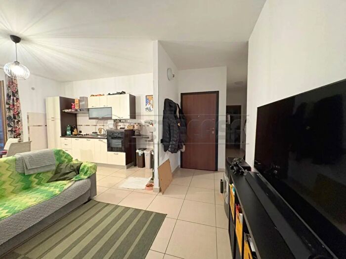 Appartamento trilocale in affitto in Via Manfredo De Paolis, Marcianise