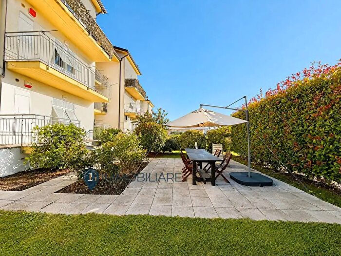 Appartamento quadrilocale in vendita in Via Cisa Vecchia, Santo Stefano Di Magra
