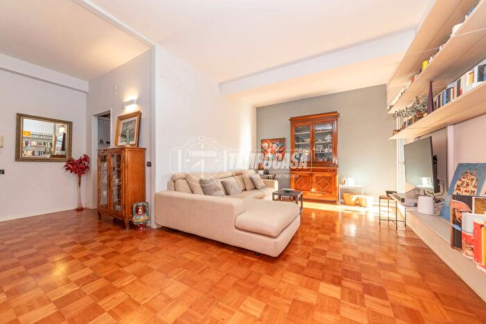 Appartamento quadrilocale in vendita in Roma