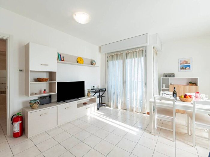 Appartamento bilocale in affitto in Via Voltri, Cantalupa San Paolo, Milano