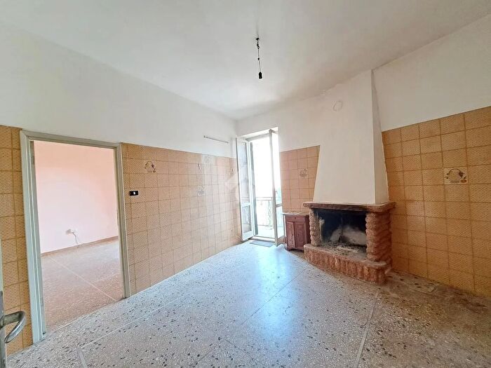 Appartamento quadrilocale in vendita in Via Piovelello, Carbognano