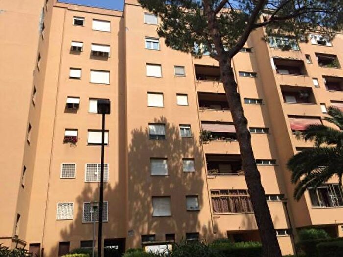 Appartamento quadrilocale in vendita in Via Tazio Nuvolari, Roma