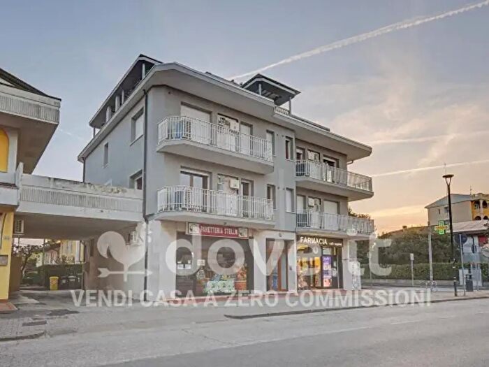 Appartamento trilocale in vendita in Via Mezzavia, Montegrotto Terme