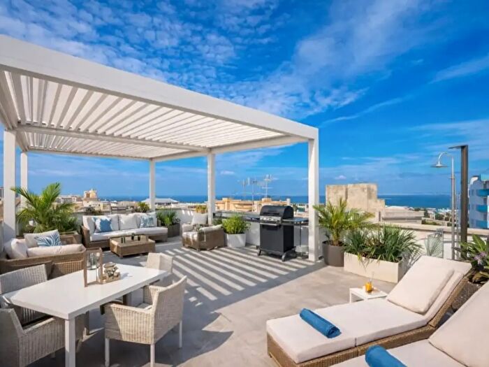 Appartamento quadrilocale in vendita in Via Roberto dAngiò, Gallipoli