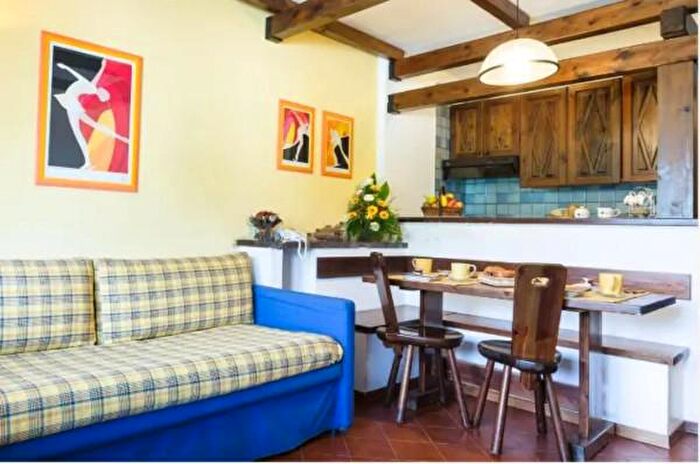 Appartamento trilocale in vendita in Via Monterotta, Sestriere