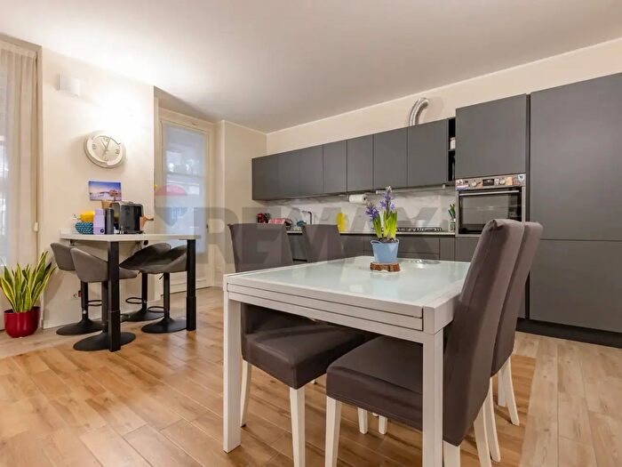 Appartamento trilocale in vendita in Via Manzoni, Tradate