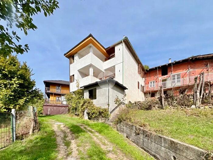 Casa con 6 locali in vendita in Frazione Oldri' Crochera, Viu'