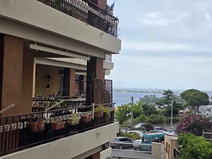 Appartamento con 5 locali in vendita in Strada Panoramica dello Stretto, Messina