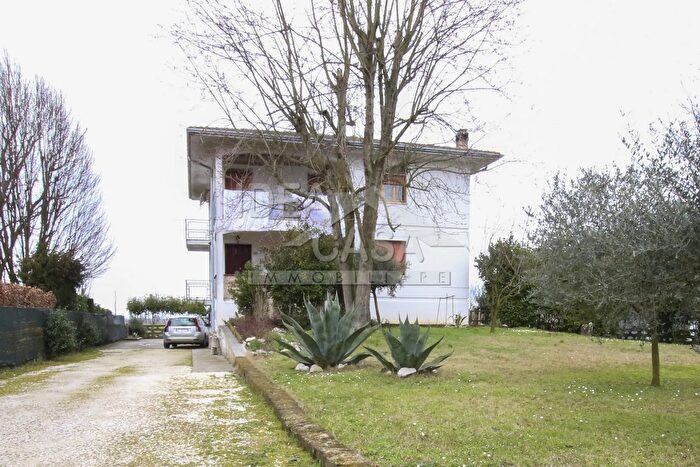 Casa in vendita in Via Marconi Villa Poma Borgo Mantovano Mantova Lombardia Italia, Borgo Mantovano