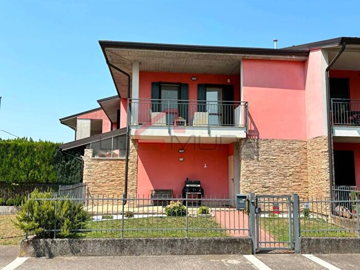 Appartamento con 6 locali in vendita in Nogara