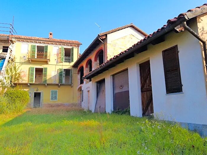 Appartamento con 6 locali in vendita in Mombello Monferrato