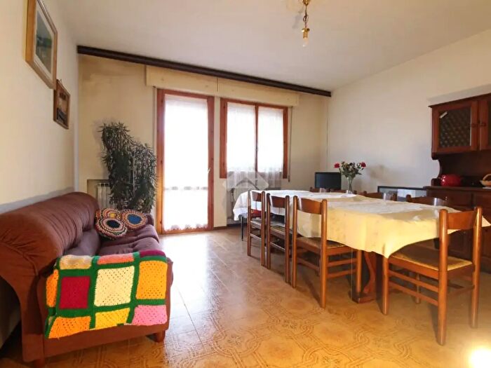 Appartamento quadrilocale in vendita in PZa Torino Bosi, Galliera