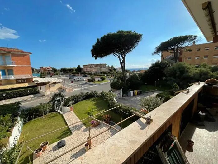 Appartamento trilocale in vendita in Piazza Sant'Anastasio, Anzio