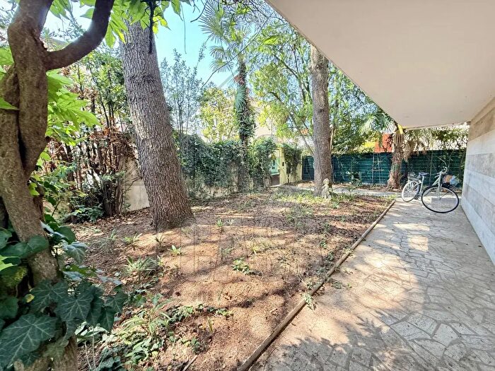 Casa con 6 locali in vendita in Via Leonardo EmoCapodilista, Padova