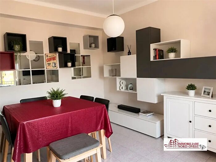 Appartamento bilocale in vendita in Via Espinasse, Magenta