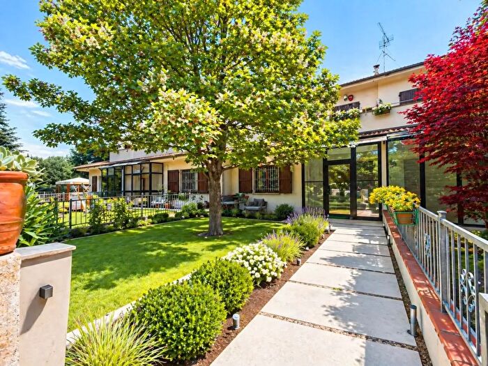 Casa con 5 locali in vendita in Terre del Reno