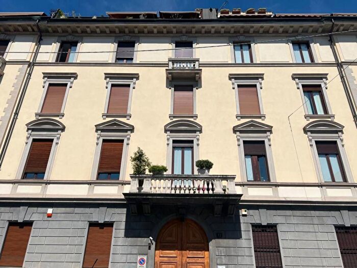 Appartamento trilocale in affitto in Via Bartolomeo Panizza, Vercelli Wagner, Milano