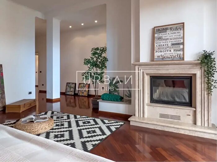 Appartamento con 5 locali in vendita in Via Clemente Monari, Forli