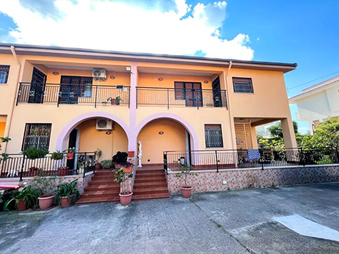 Appartamento con 7 locali in vendita in Via Cramice, Carini