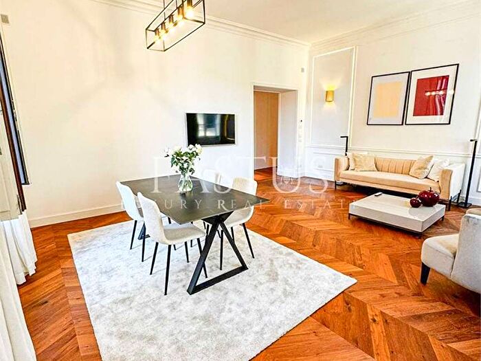 Appartamento con 6 locali in affitto in Via dei Brunelleschi, Piazza della Repubblica, Firenze