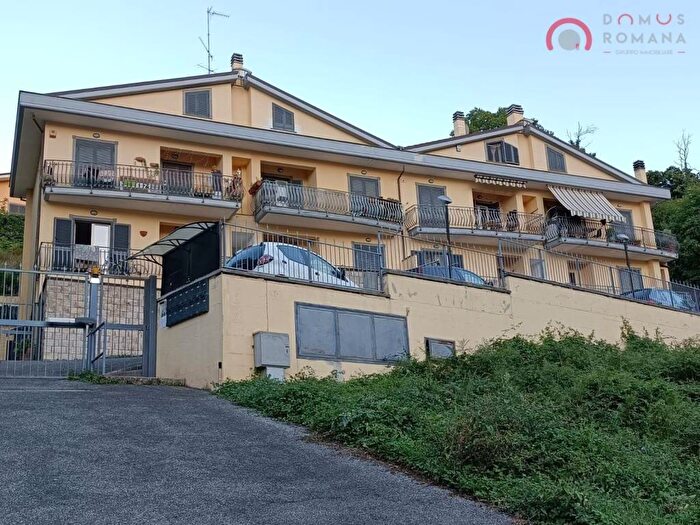 Appartamento trilocale in affitto in Via Saturnino Ciuffa, Montecompatri, Monte Compatri