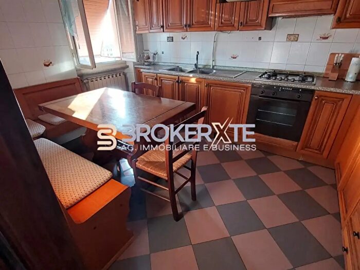 Appartamento con 5 locali in vendita in a Toniolo, Carrara
