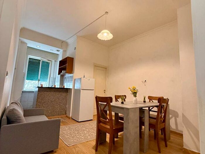 Appartamento trilocale in affitto in Via Gian Luca Squarcialupo, Bologna, Roma