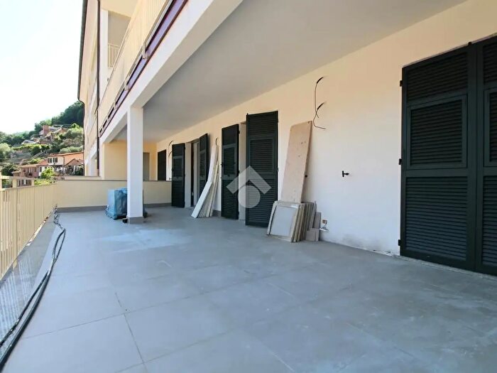 Appartamento trilocale in vendita in Via Parma, Chiavari