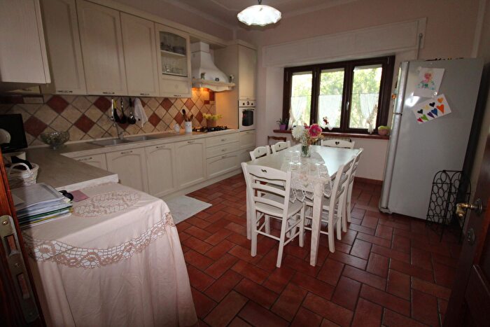 Appartamento con 5 locali in vendita in Grosseto