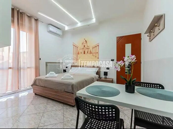 Appartamento con 5 locali in vendita in Via Aristotile Fioravanti, Bologna