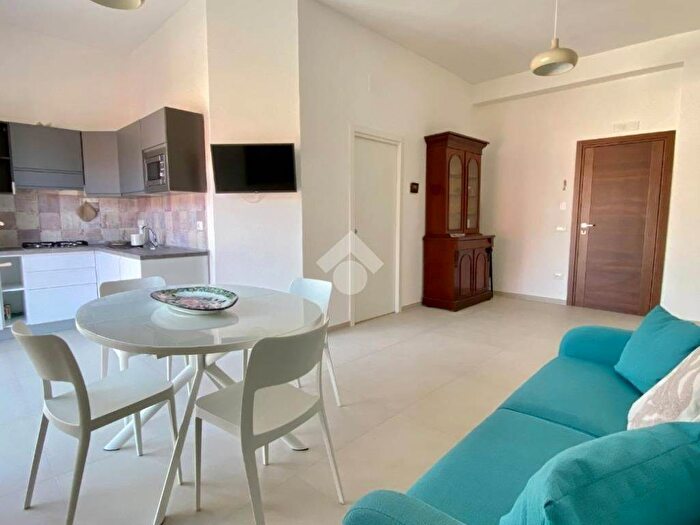 Appartamento trilocale in affitto in Via Raffaello De Simone, Santa Maria, Castellabate