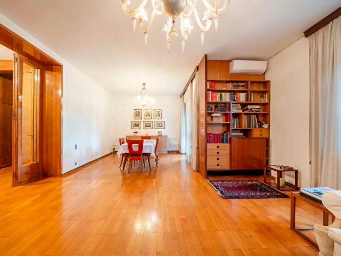 Appartamento in affitto in Viale Duilio, Milano