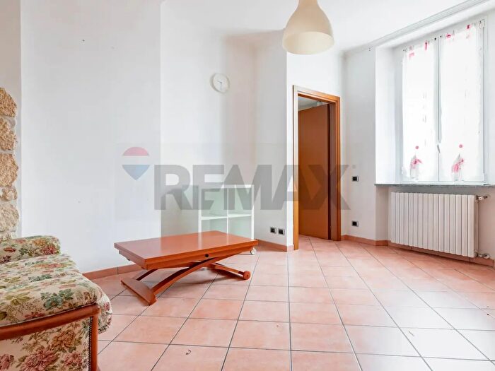 Appartamento bilocale in vendita in Via Colombo, Rho