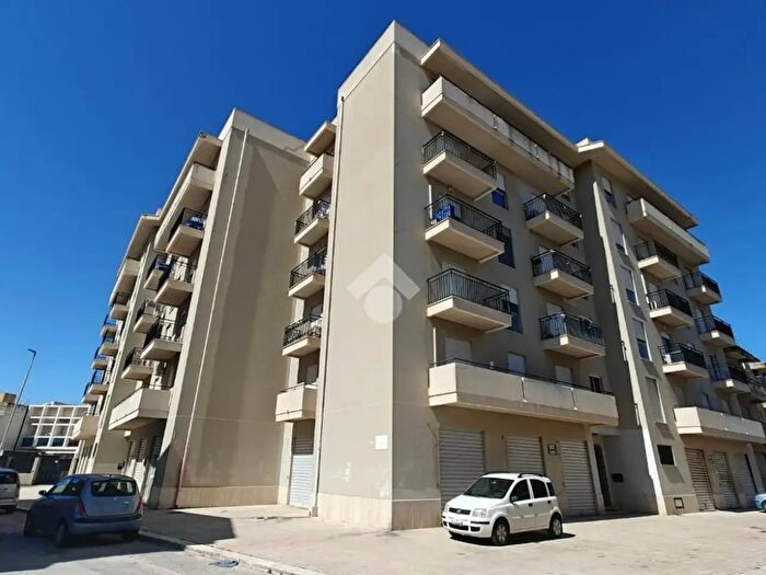 Appartamento quadrilocale in vendita in Via Lugano, Erice