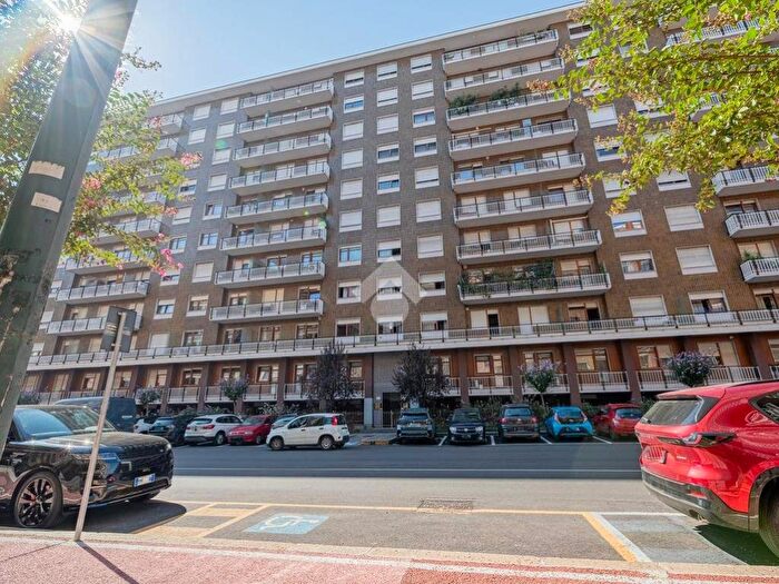 Appartamento quadrilocale in vendita in Via Filadelfia, Santa Rita, Torino
